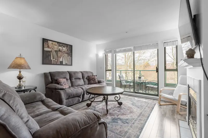 P12 223 MOUNTAIN HIGHWAY - photo 1 of 25