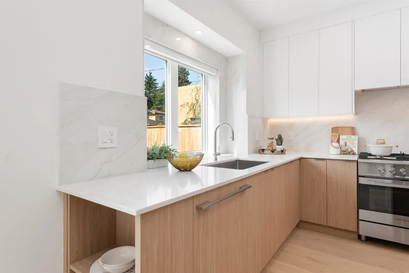 2 2750 W 19TH AVENUE - photo 3 of 25