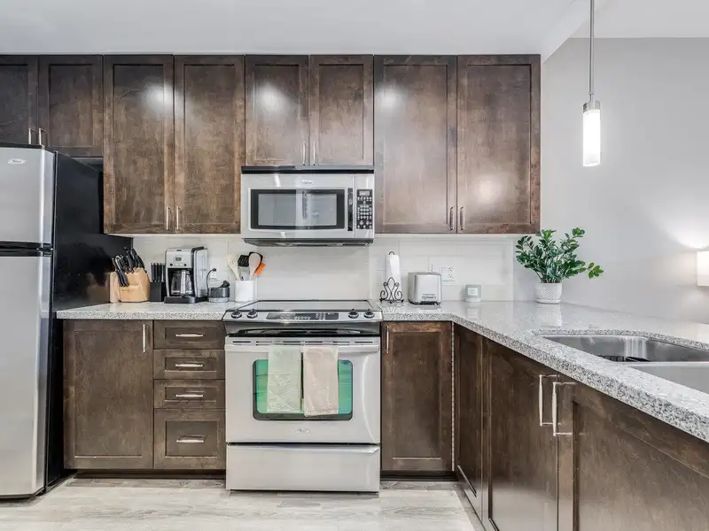 216 2368 MARPOLE AVENUE - photo 3 of 21