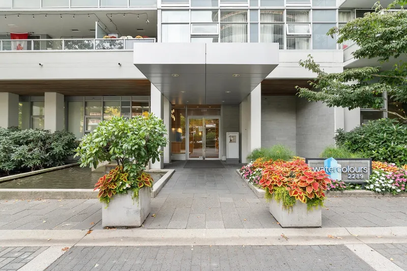 707 2289 YUKON CRESCENT - photo 3 of 25