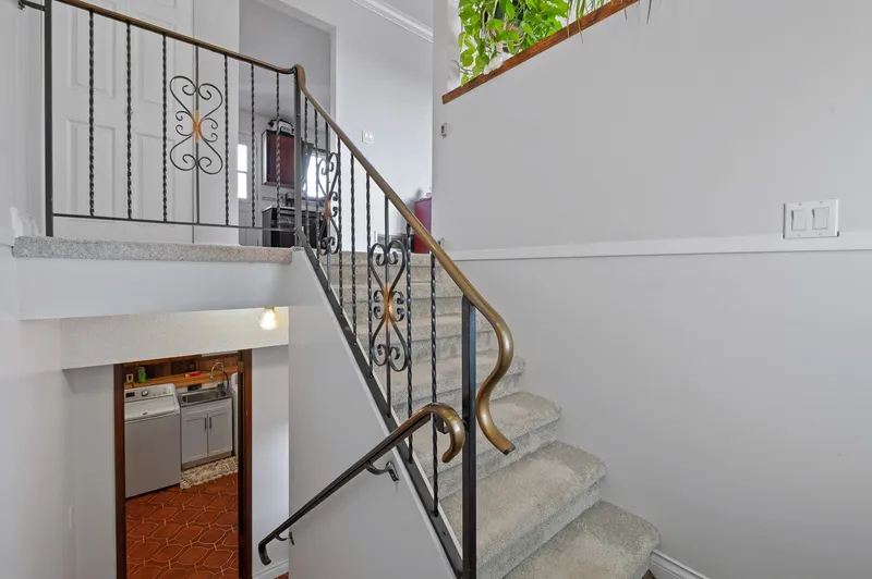 2096 MARTENS STREET - photo 3 of 25