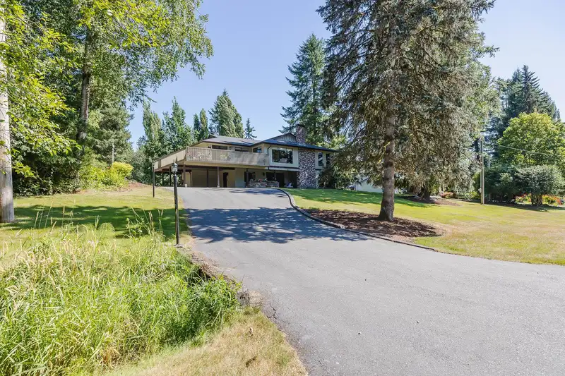 7840 227 CRESCENT - photo 3 of 40