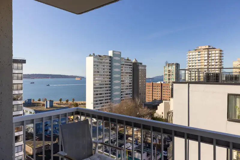 1102 1740 COMOX STREET - photo 2 of 20