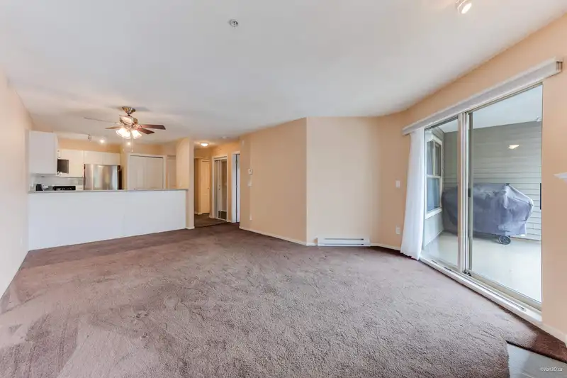 401 214 ELEVENTH STREET - photo 2 of 38