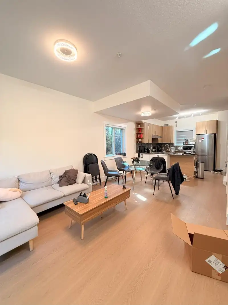 107 7168 STRIDE AVENUE - photo 2 of 17