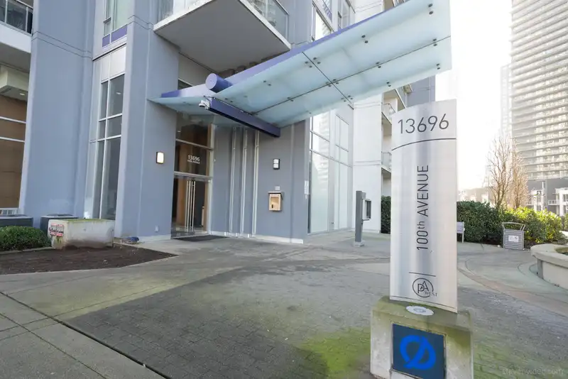 2805 13696 100 AVENUE - photo 3 of 35