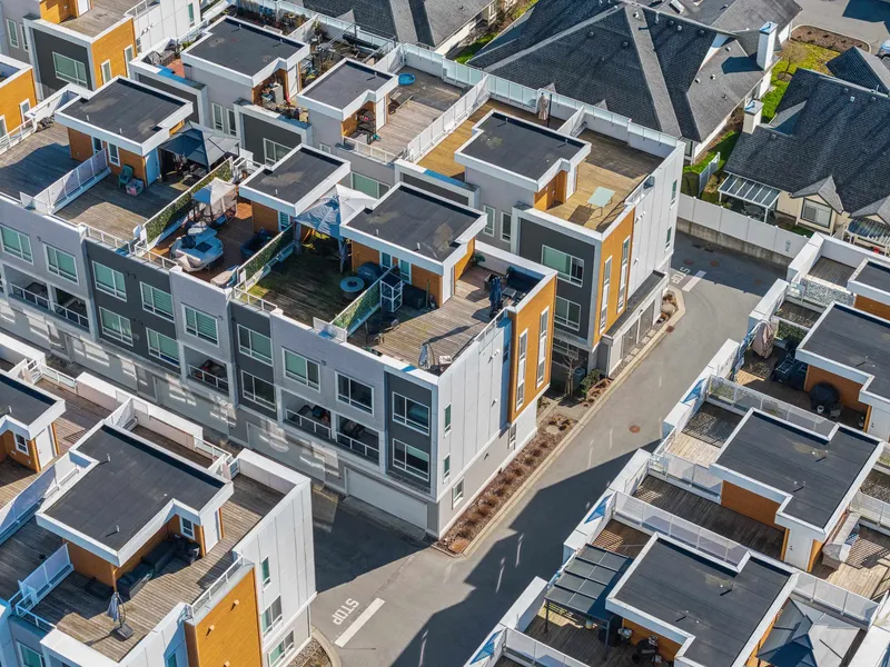 22 19628 55A AVENUE - photo 2 of 25