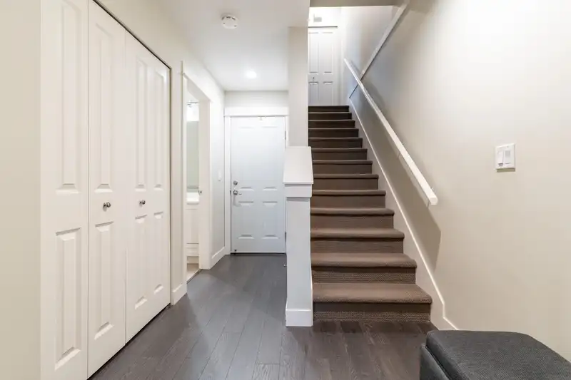 64 2469 164 STREET - photo 4 of 34