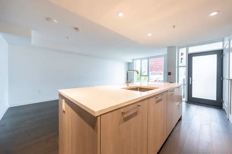 TH13 3200 CORVETTE WAY - photo 2 of 18