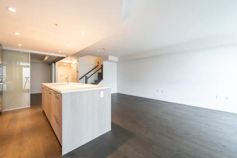 TH13 3200 CORVETTE WAY - photo 3 of 18
