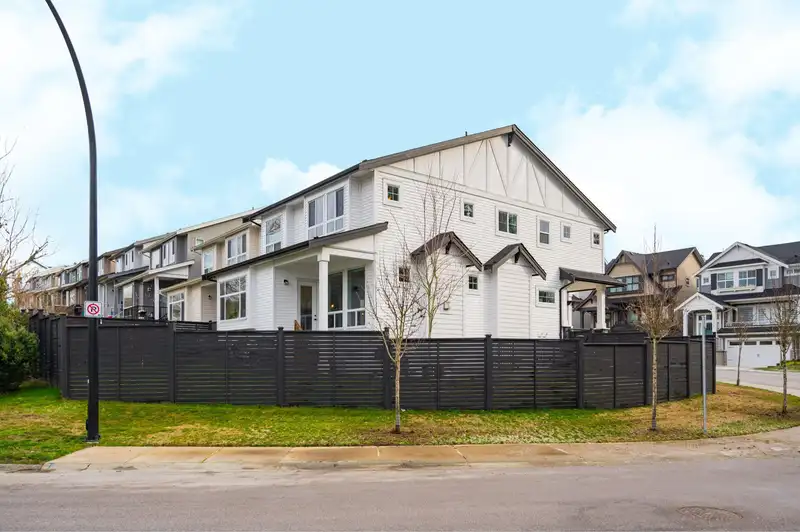 11315 230 STREET - photo 4 of 40