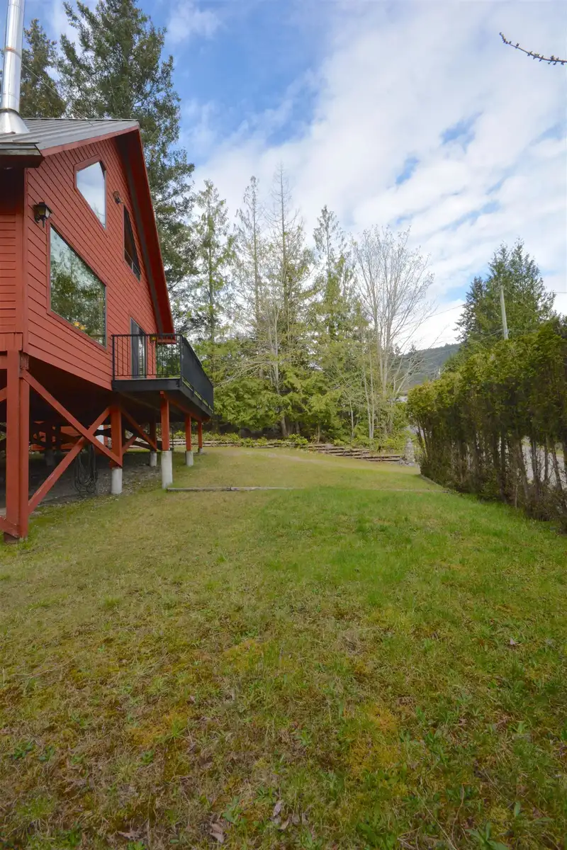 13277 DELLER ROAD - photo 4 of 18