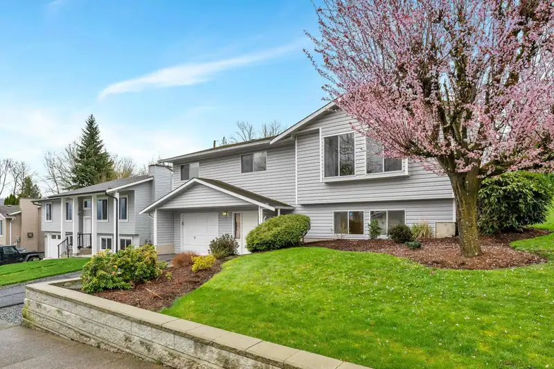 33020 MALAHAT PLACE - photo 4 of 40