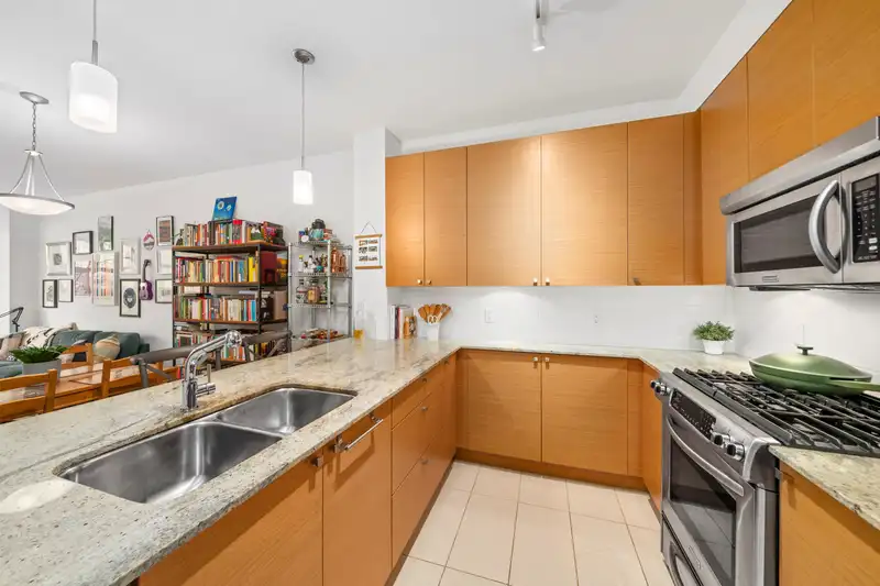 101 201 MORRISSEY ROAD - photo 4 of 39
