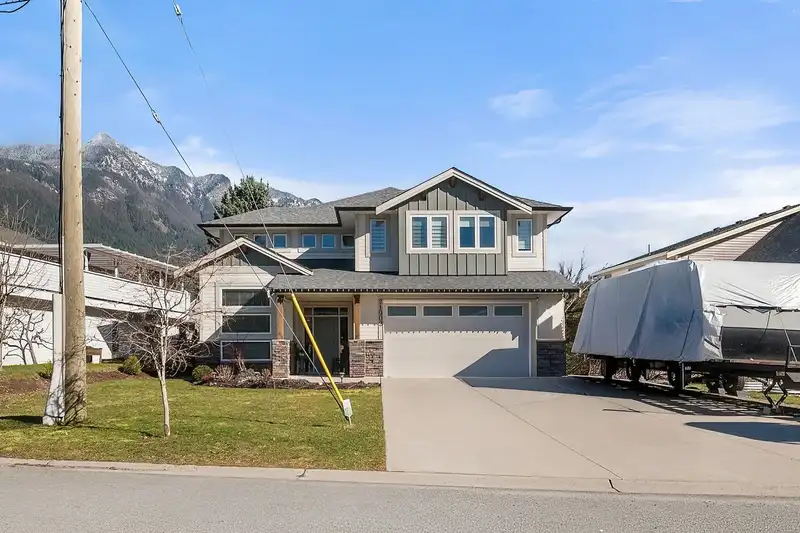 21002 SWALLOW PLACE - photo 1 of 40