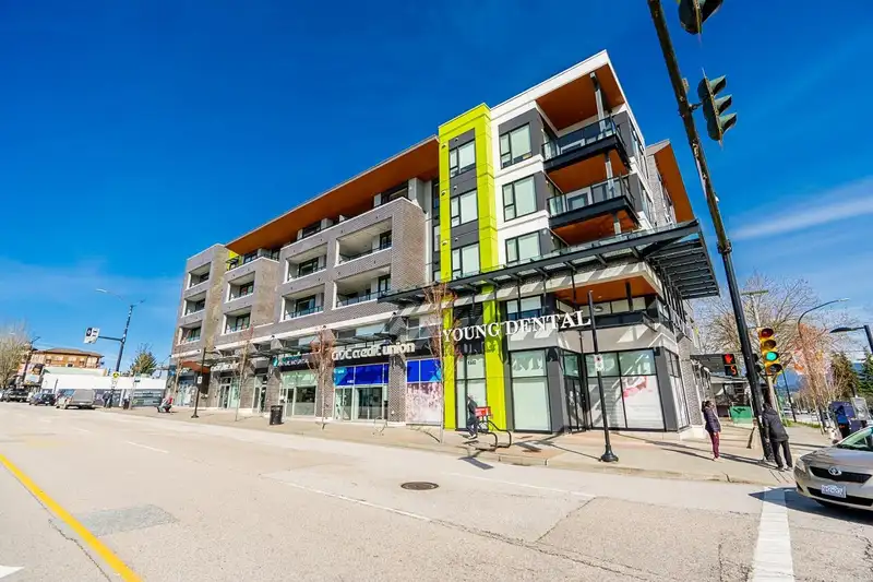 502 4477 HASTINGS STREET - photo 4 of 40