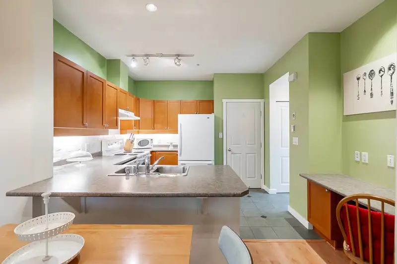 135 18 JACK MAHONY PLACE - photo 4 of 29