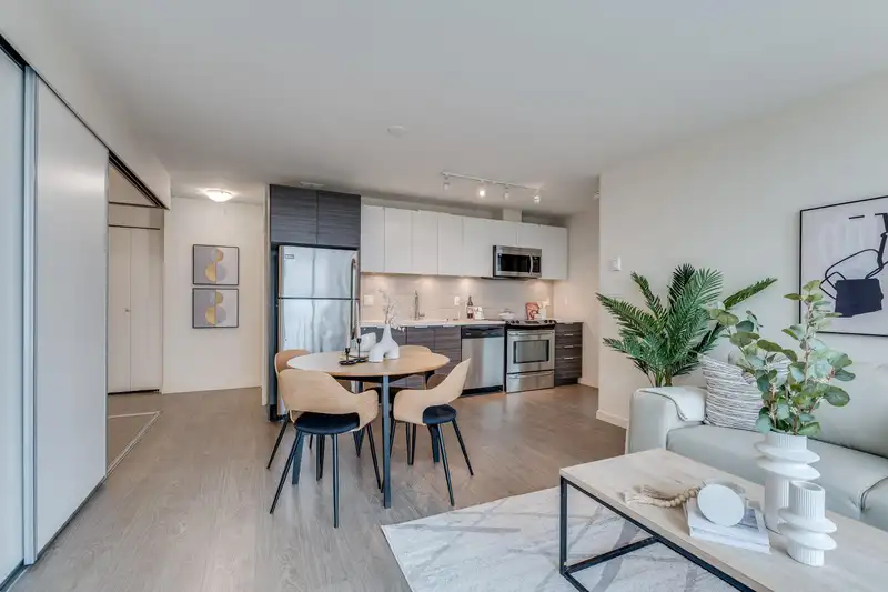 603 13303 CENTRAL AVENUE - photo 1 of 26