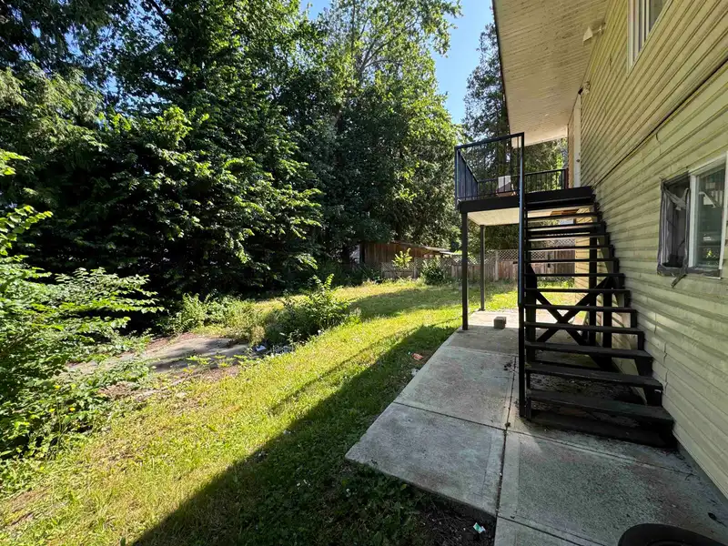 11803 96A AVENUE - photo 3 of 12