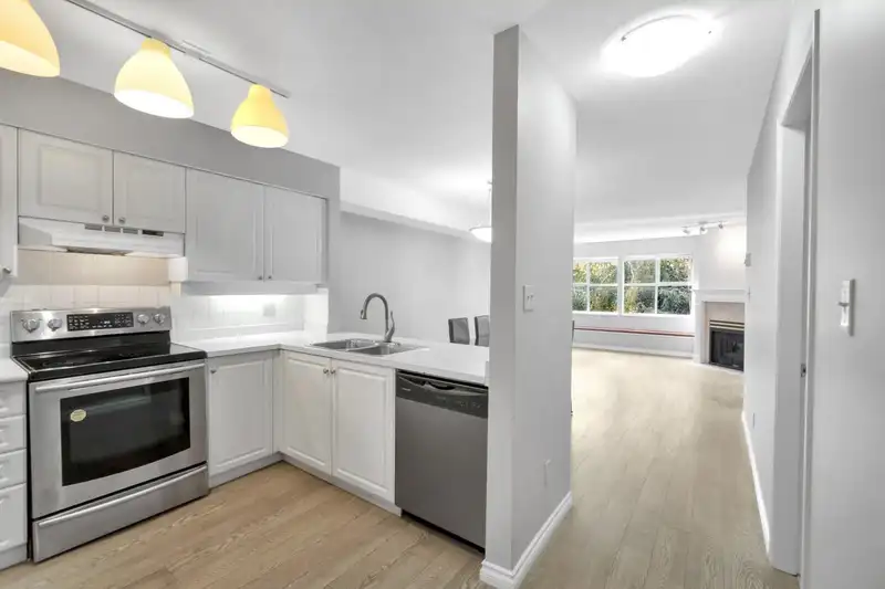 304A 7025 STRIDE AVENUE - photo 2 of 34