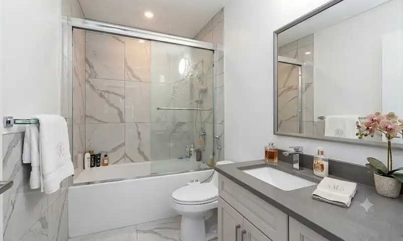 886 E 56TH AVENUE - photo 4 of 6