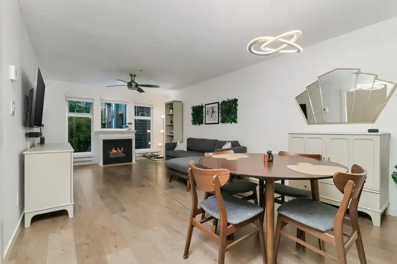 206 3085 PRIMROSE LANE - photo 1 of 28