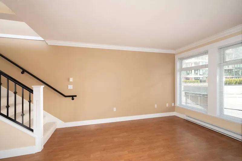 304 152 E 12TH STREET - photo 4 of 25