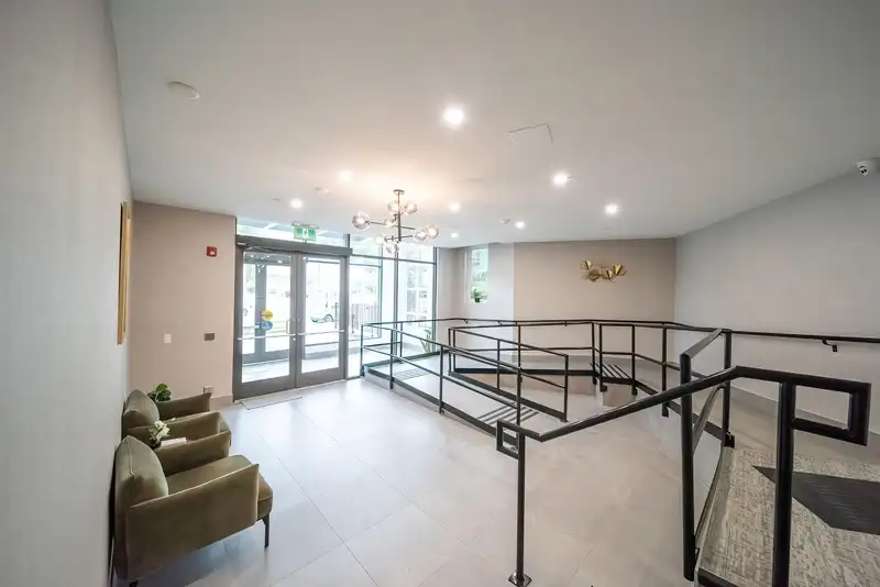 423 13968 LAUREL DRIVE - photo 2 of 22