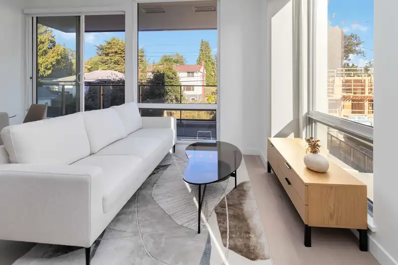 206 5212 CAMBIE STREET - photo 1 of 28