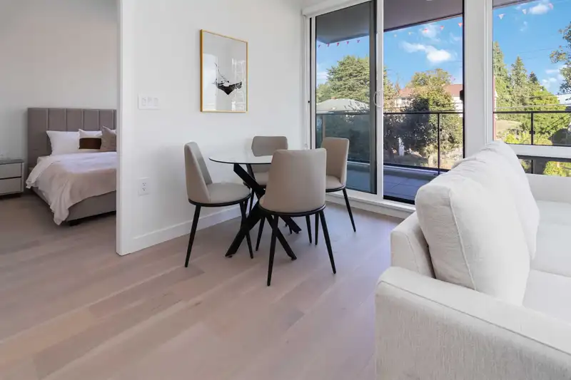 206 5212 CAMBIE STREET - photo 4 of 28