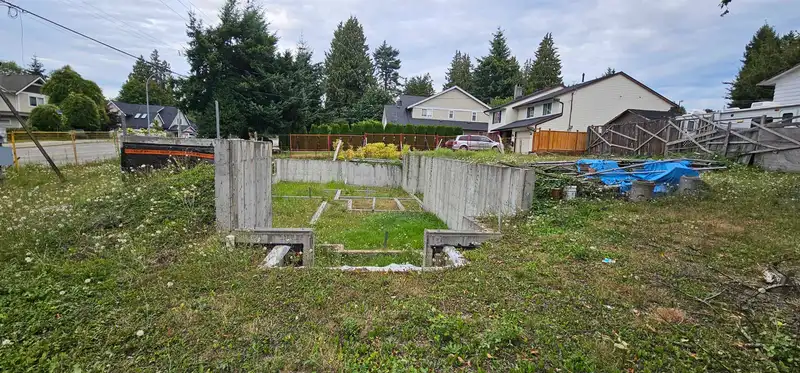8988 RUSSELL DRIVE - photo 4 of 6