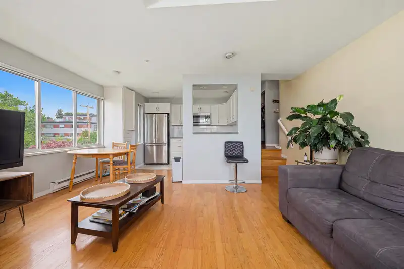 408 2211 WALL STREET - photo 4 of 29