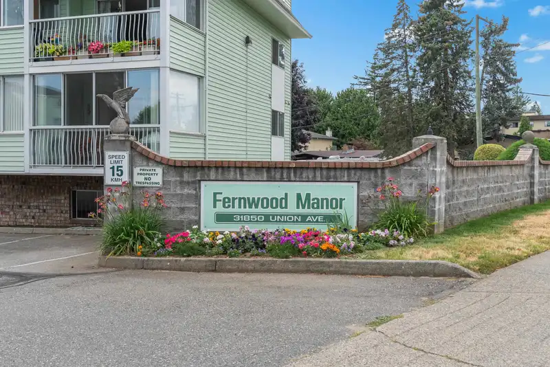217 31850 UNION AVENUE - photo 1 of 34