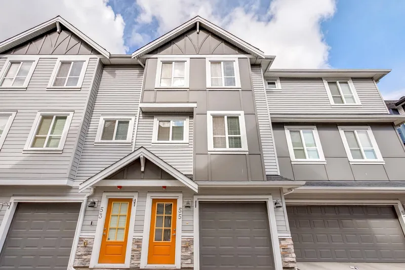 55 20860 76 AVENUE - photo 2 of 25