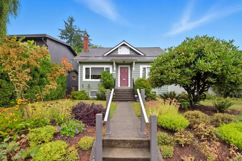 3247 W 30TH AVENUE - photo 2 of 24