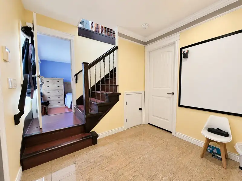 760 E 49TH AVENUE - photo 2 of 20