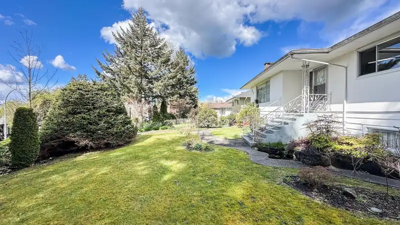 6167 BROADWAY - photo 3 of 34