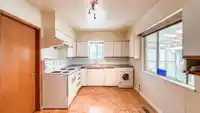 6167 BROADWAY - thumbnail 10