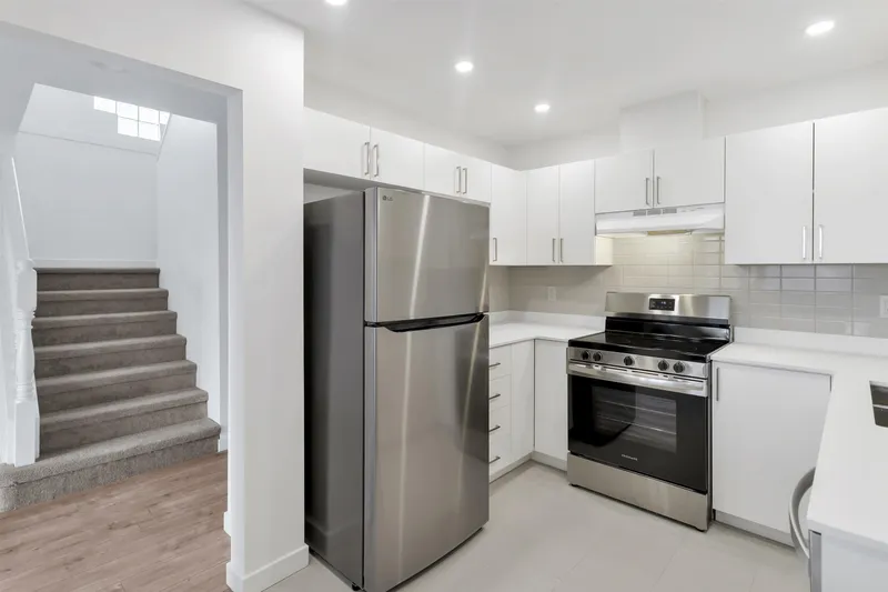 6 7660 ABERCROMBIE DRIVE - photo 3 of 25