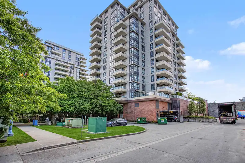 708 8120 LANSDOWNE ROAD - photo 1 of 30