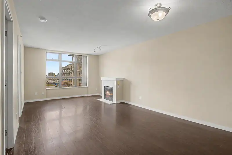 708 8120 LANSDOWNE ROAD - photo 4 of 30