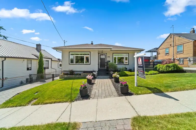 358 ALBERTA STREET - photo 1 of 35