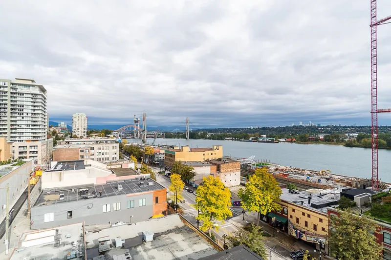 706 680 CLARKSON STREET - photo 2 of 25