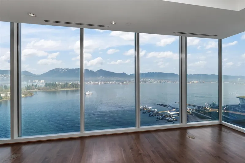 1902 1169 W CORDOVA STREET - photo 1 of 21