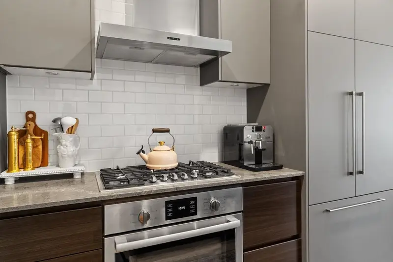 632 55 KLAHANIE DRIVE - photo 3 of 25