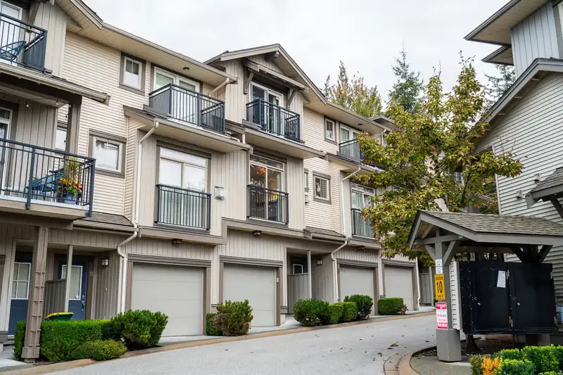 13 20326 68 AVENUE - photo 3 of 24
