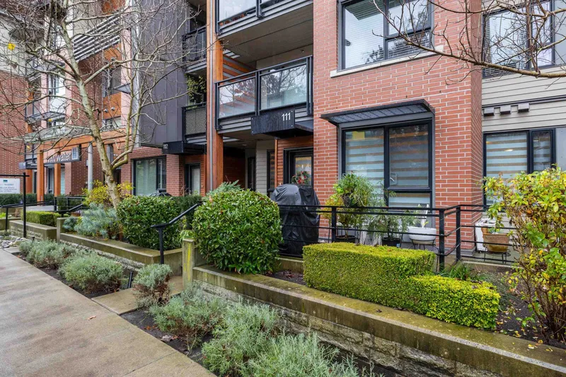 111 3133 RIVERWALK AVENUE - photo 4 of 25