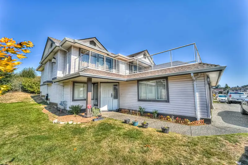 109 3080 TOWNLINE ROAD - photo 1 of 40