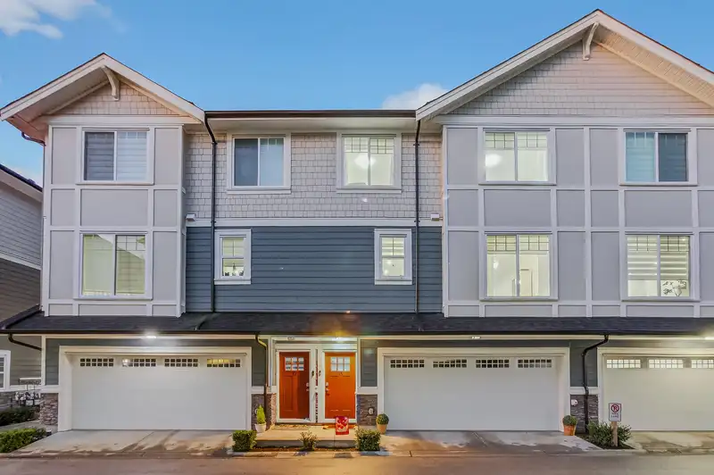 13 19501 74 AVENUE - photo 1 of 38