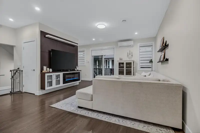13 19501 74 AVENUE - photo 4 of 38